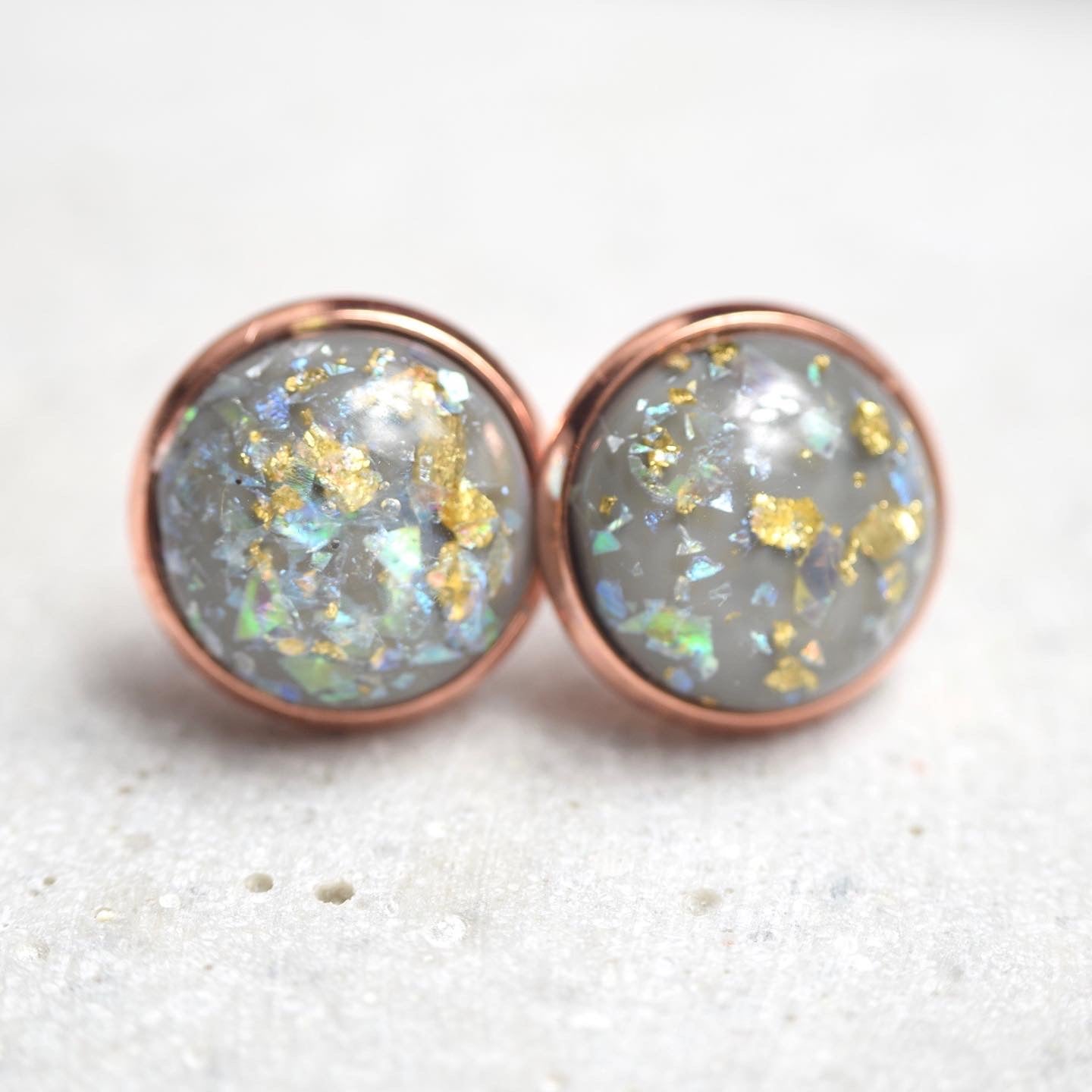 Ohrstecker Kupfer Grau Cabochon echtes Blattgold