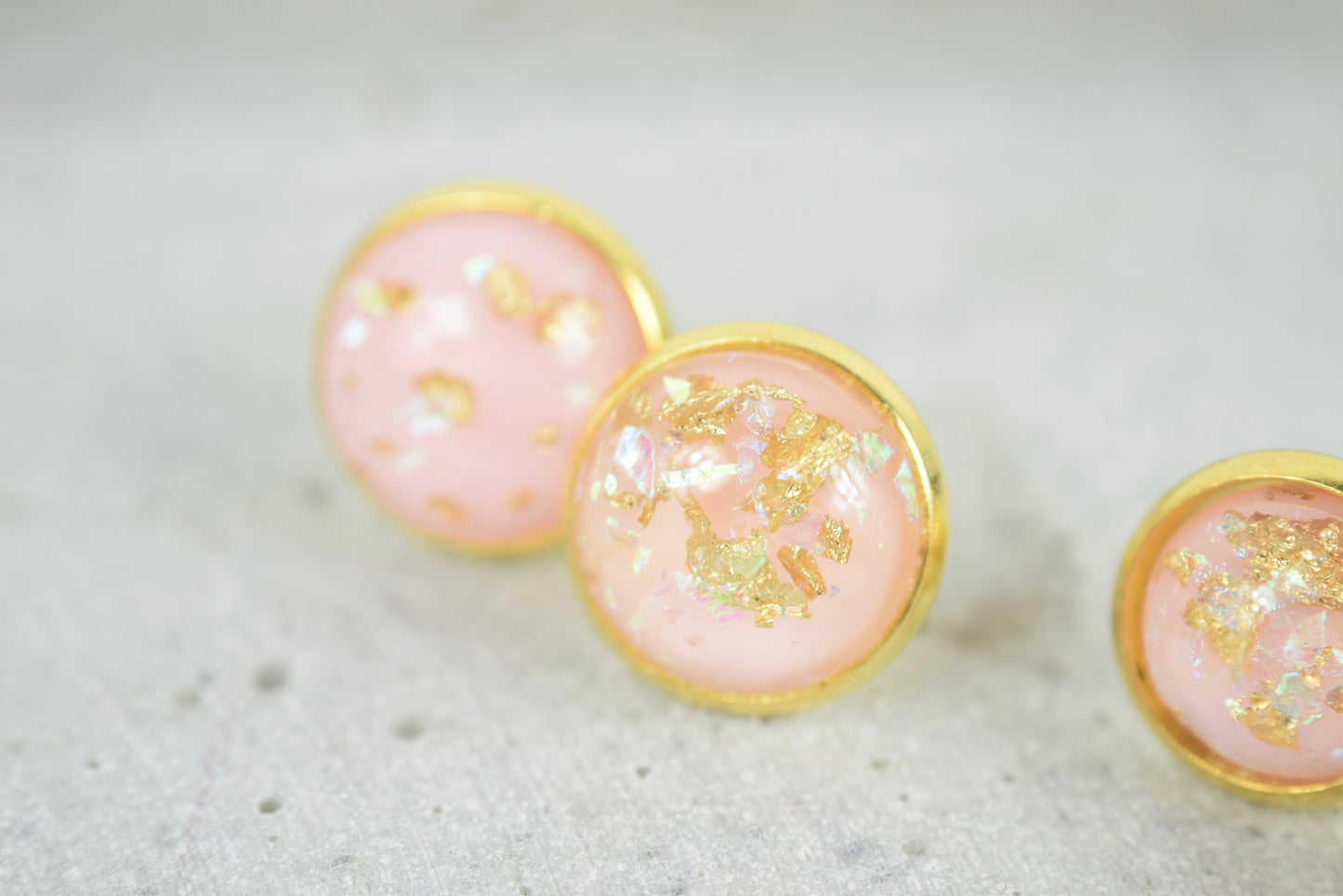 Ohrstecker Gold mit Rosa Cabochon echtes Blattgold, zwei Größen
