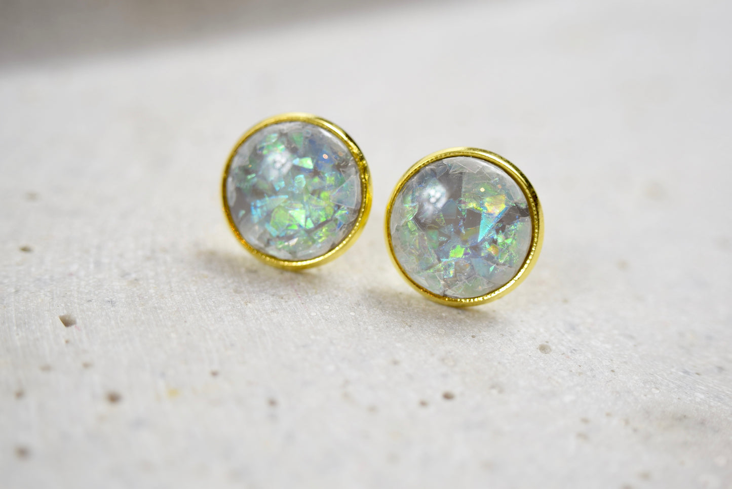 Ohrstecker Gold Cabochon Harz Flitter Ölfolie, Opal Look, Edelstein Look