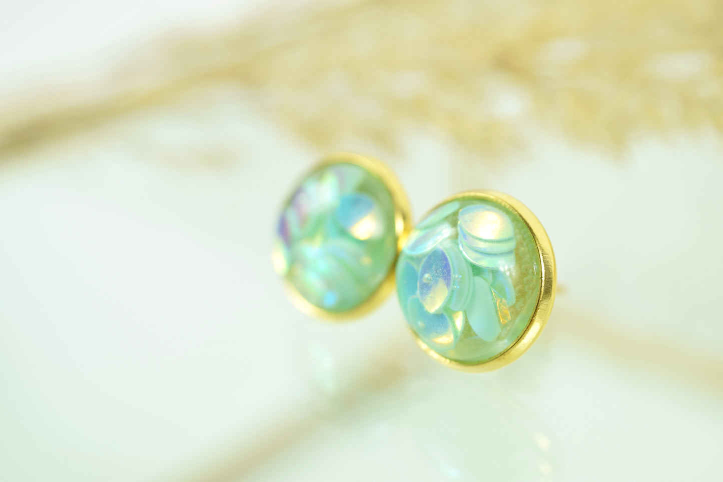 Ohrstecker Gold Cabochon Flitter Blättchen