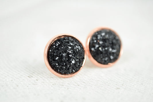 Ohrstecker Kupfer Cabochon Schwarz Glitzer, Turmalin Look, Druse, Mineral Look