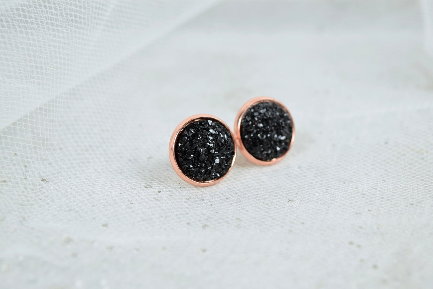 Ohrstecker Kupfer Cabochon Schwarz Glitzer, Turmalin Look, Druse, Mineral Look