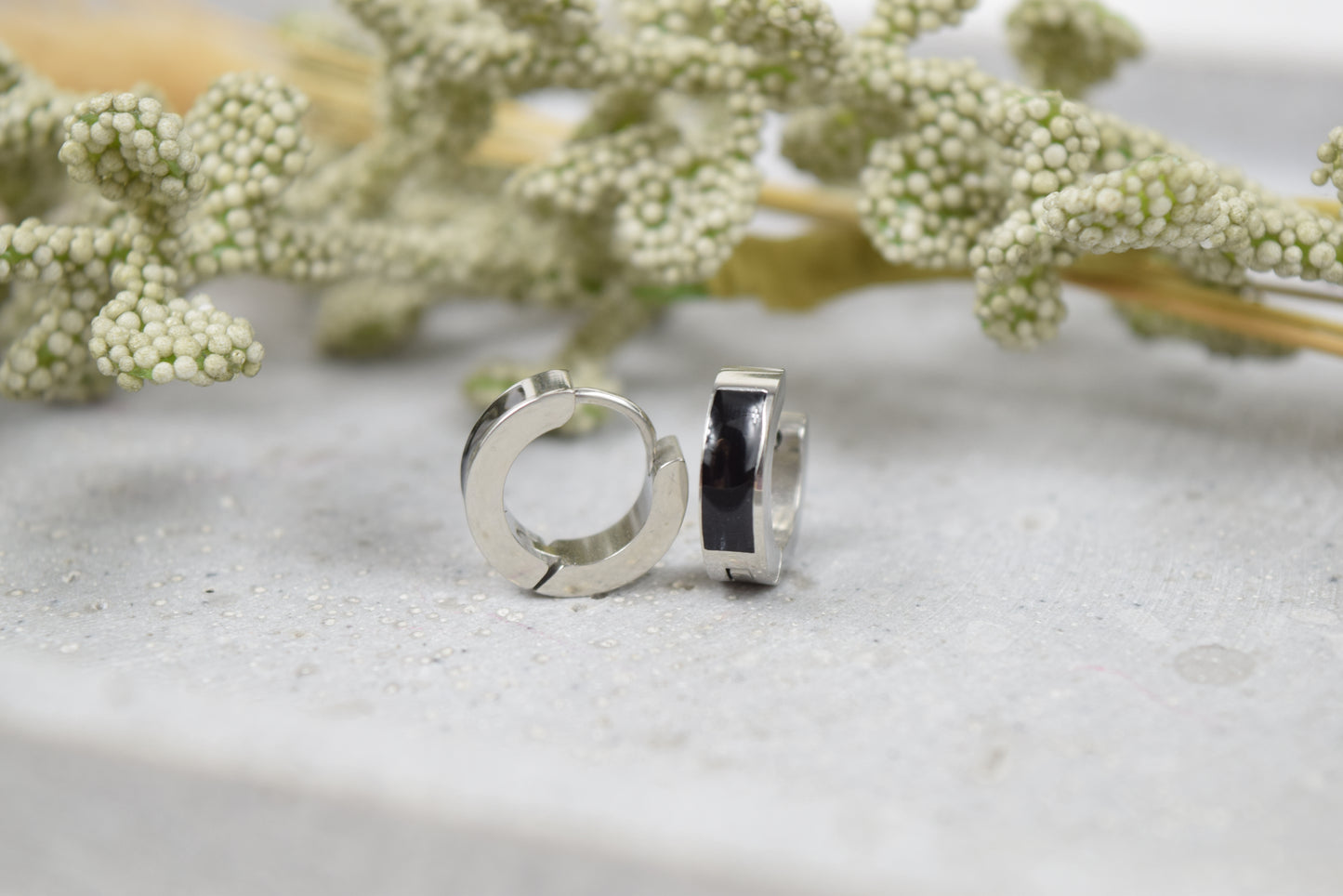 Klapp Creolen Silber / Black Emily
